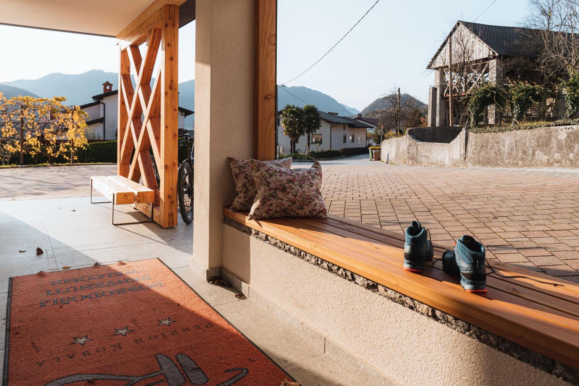 Hotel Penzion Kobala Tolmin Exterior photo